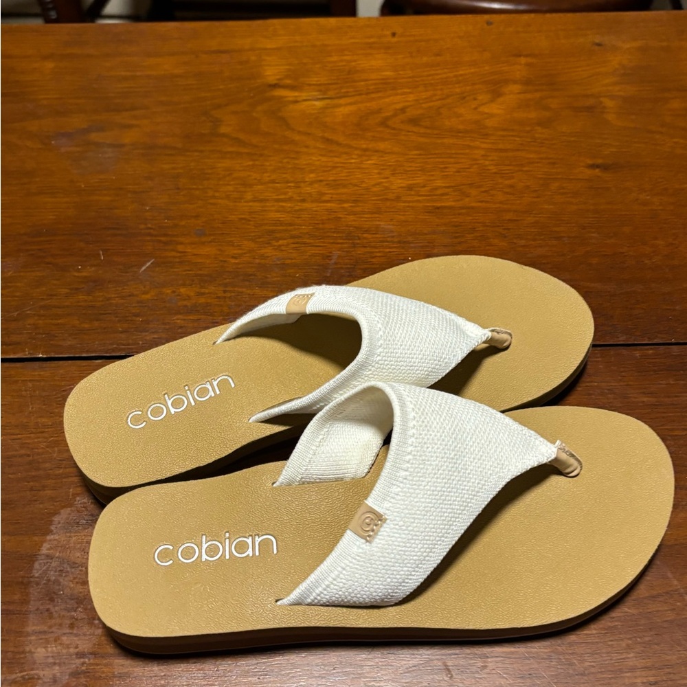 Cobian Flip Flops White Women Size 7 - Picture 8 of 8